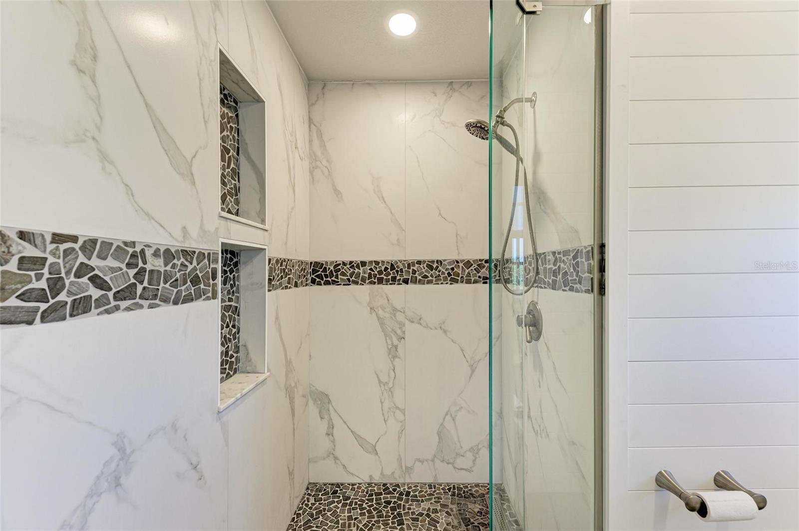 LAGUNA YACHT VILLAGE - Residential