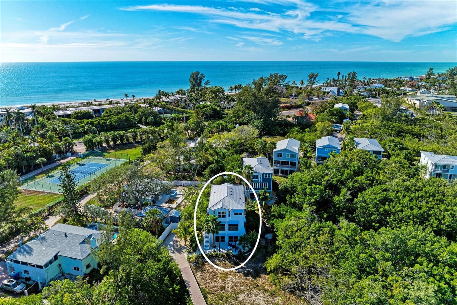 LAGUNA YACHT VILLAGE - Residential