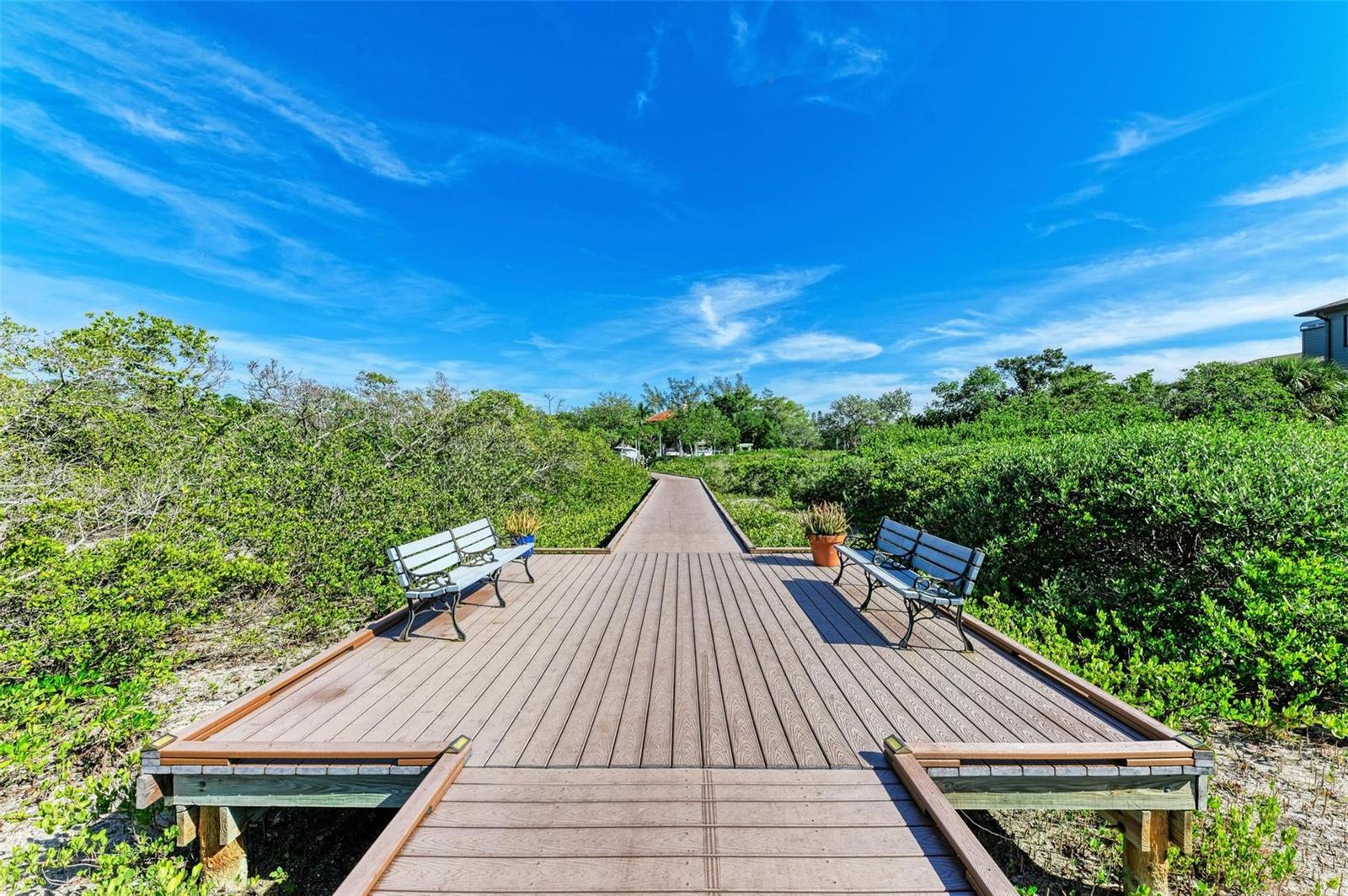 LAGUNA YACHT VILLAGE - Residential