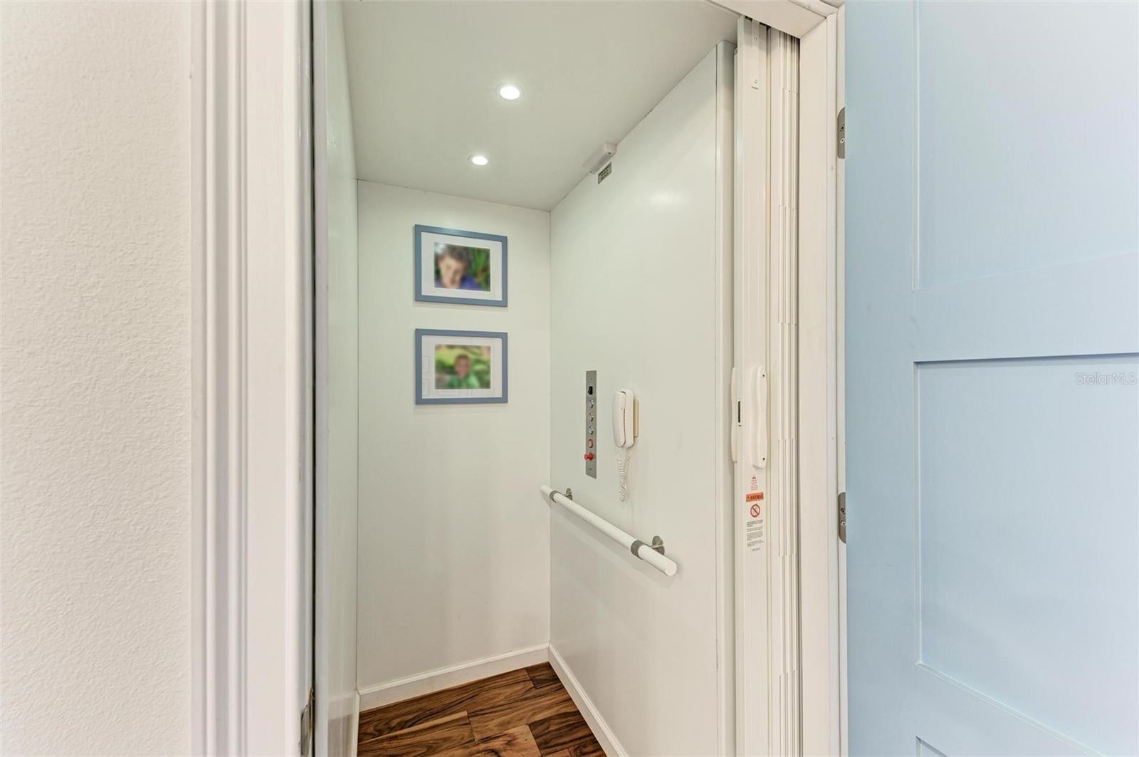 LAGUNA YACHT VILLAGE - Residential