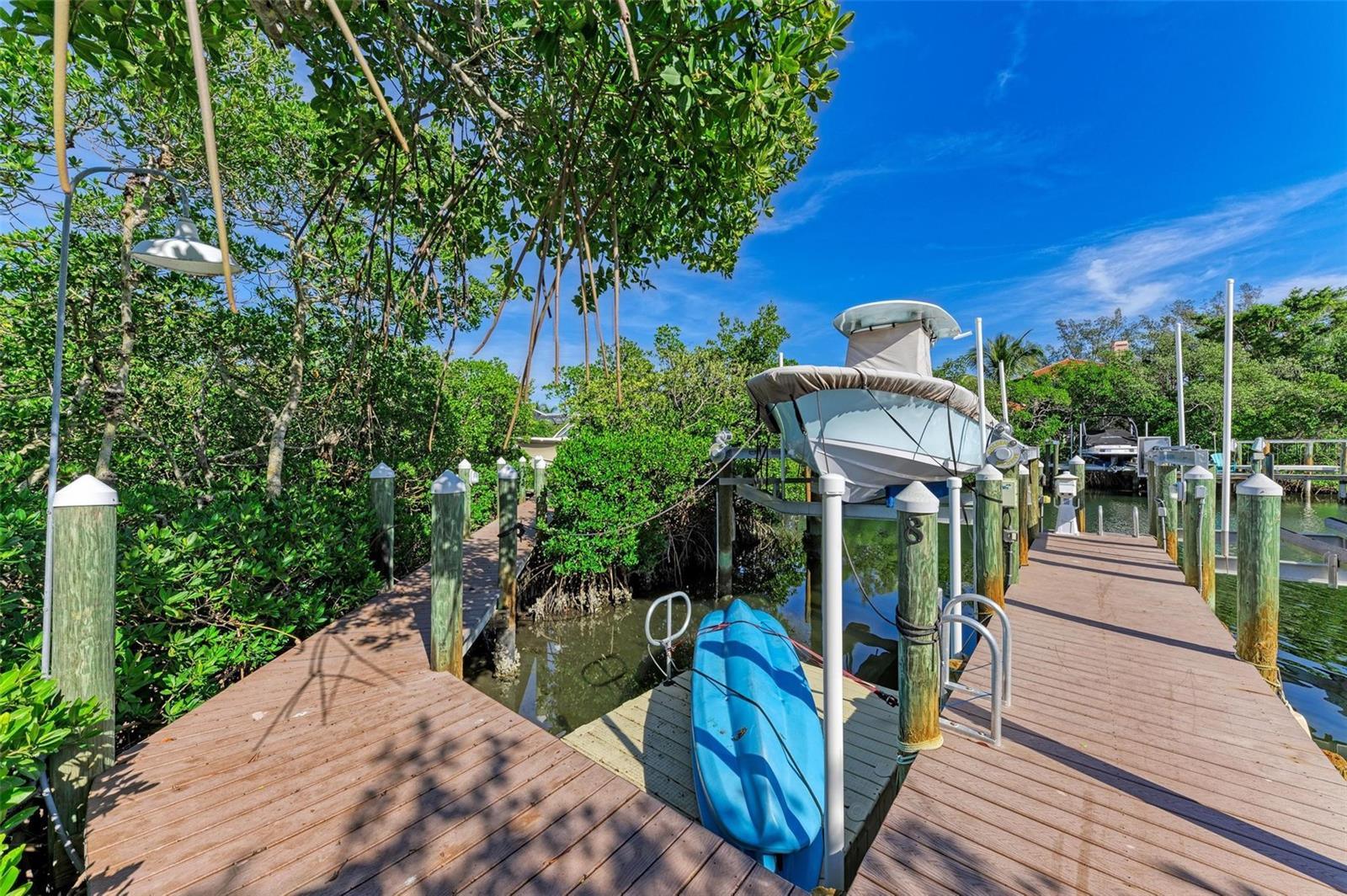 LAGUNA YACHT VILLAGE - Residential