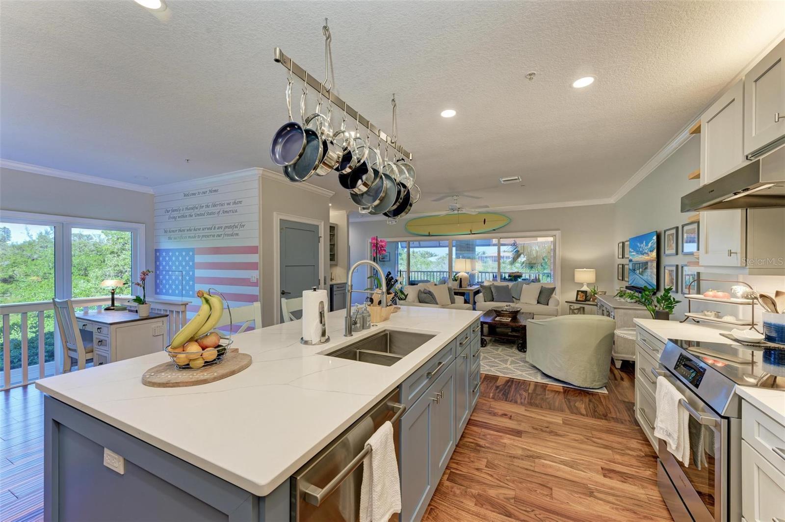 LAGUNA YACHT VILLAGE - Residential