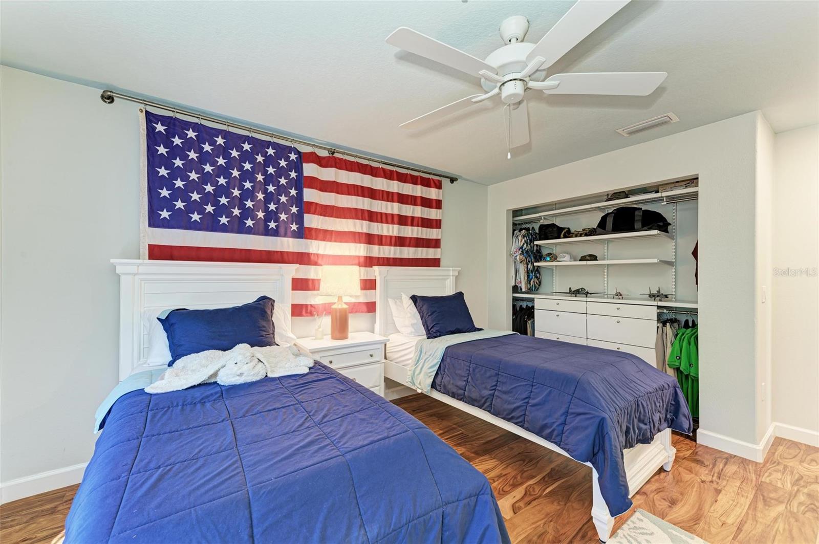 LAGUNA YACHT VILLAGE - Residential