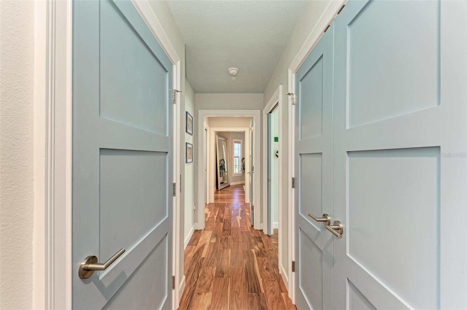 LAGUNA YACHT VILLAGE - Residential