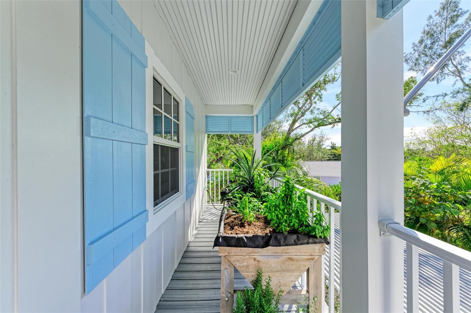 LAGUNA YACHT VILLAGE - Residential