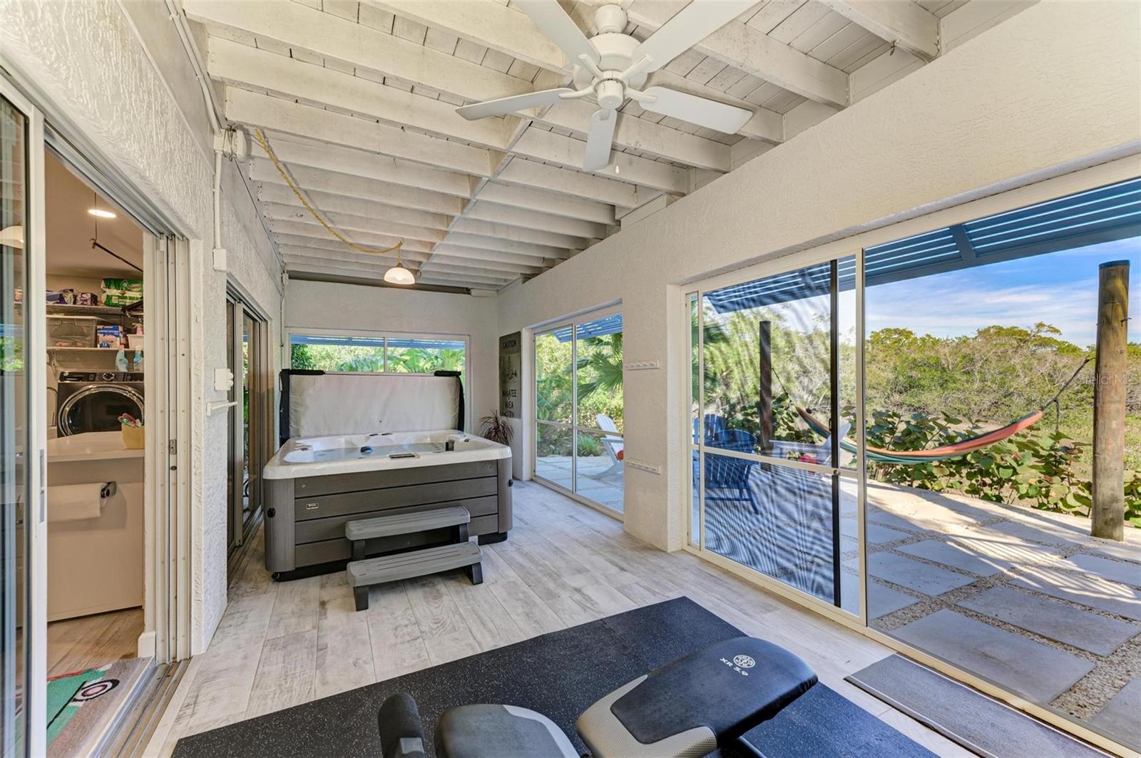 LAGUNA YACHT VILLAGE - Residential