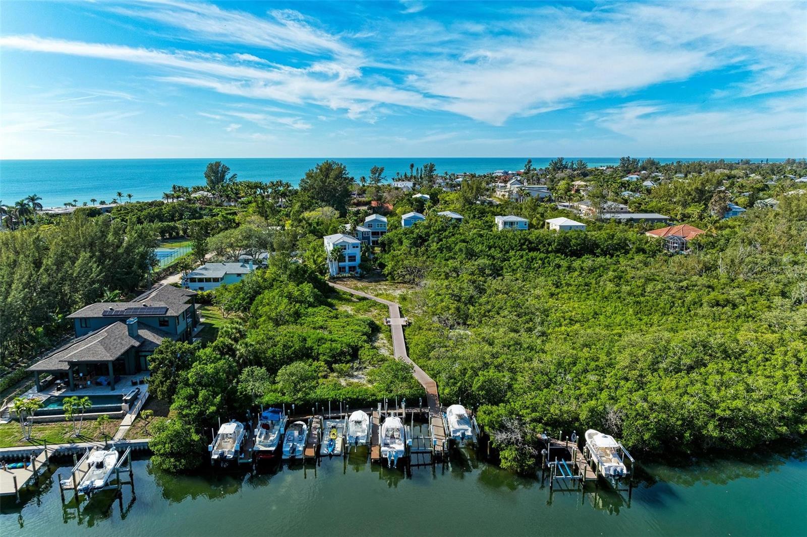 LAGUNA YACHT VILLAGE - Residential