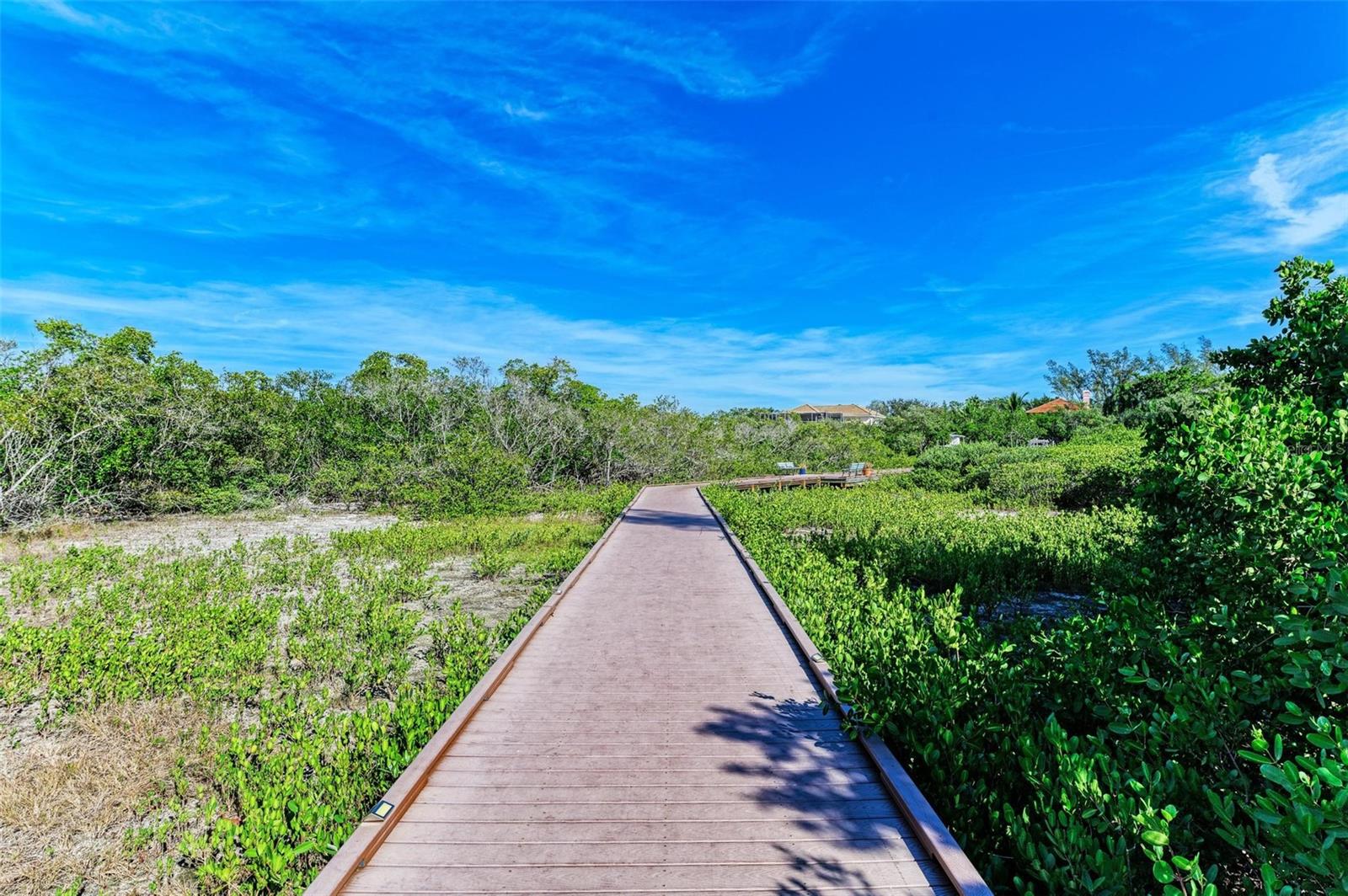 LAGUNA YACHT VILLAGE - Residential