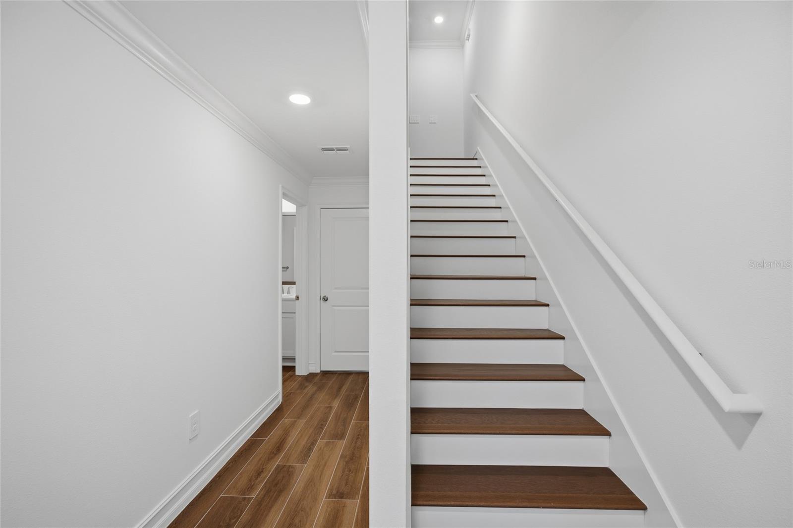 TOWNES AT MANHATTAN CROSSING - Residential Lease