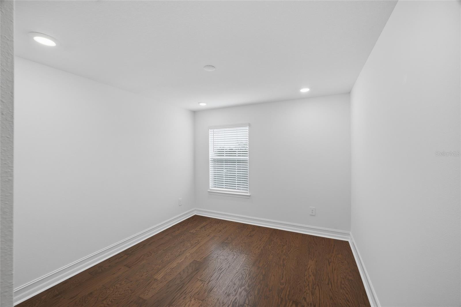 TOWNES AT MANHATTAN CROSSING - Residential Lease