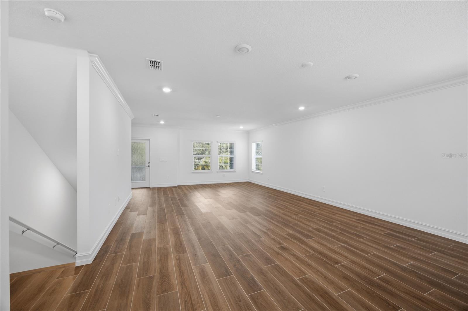 TOWNES AT MANHATTAN CROSSING - Residential Lease