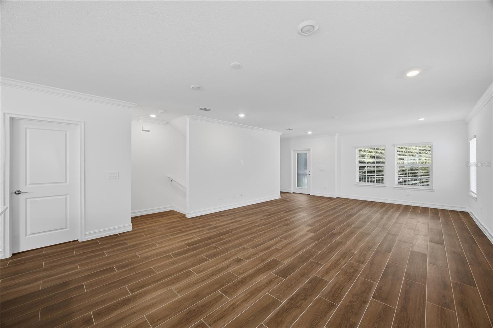 TOWNES AT MANHATTAN CROSSING - Residential Lease