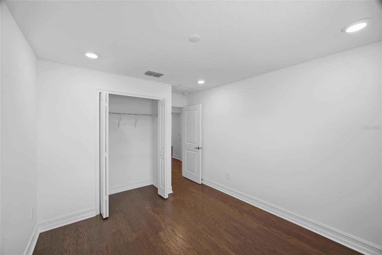 TOWNES AT MANHATTAN CROSSING - Residential Lease