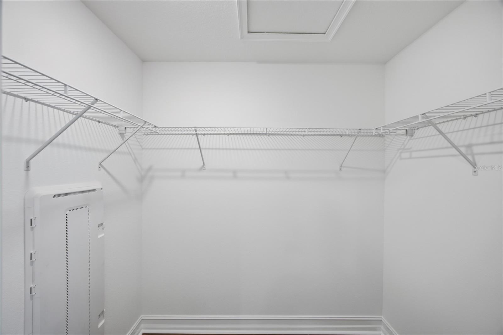 TOWNES AT MANHATTAN CROSSING - Residential Lease