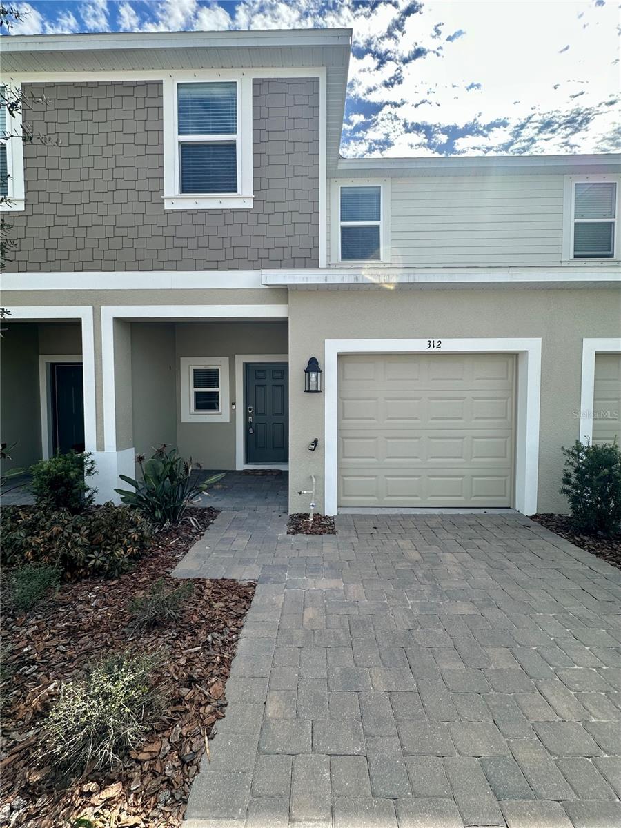 RIVERFRONT ESTATES SOUTH - Residential