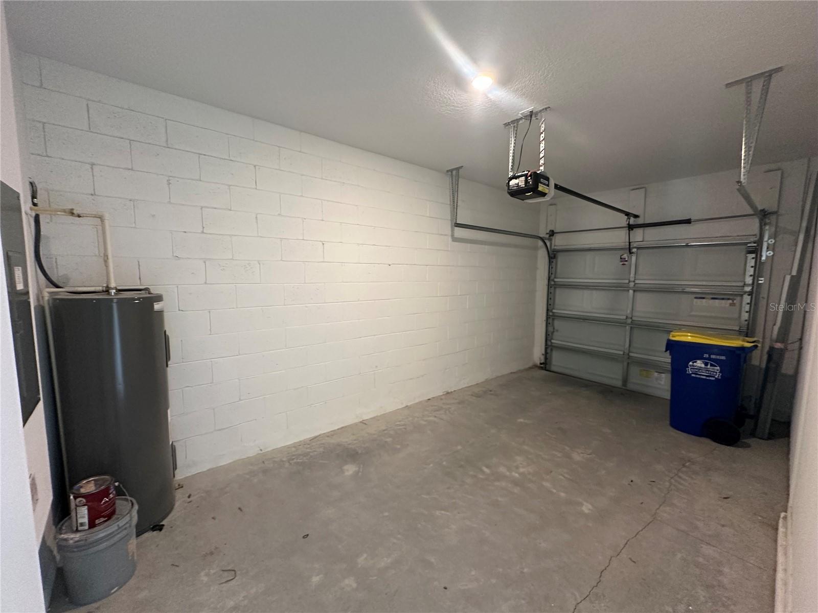 RIVERFRONT ESTATES SOUTH - Residential