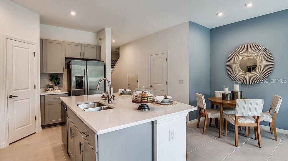 RIVERFRONT ESTATES SOUTH - Residential