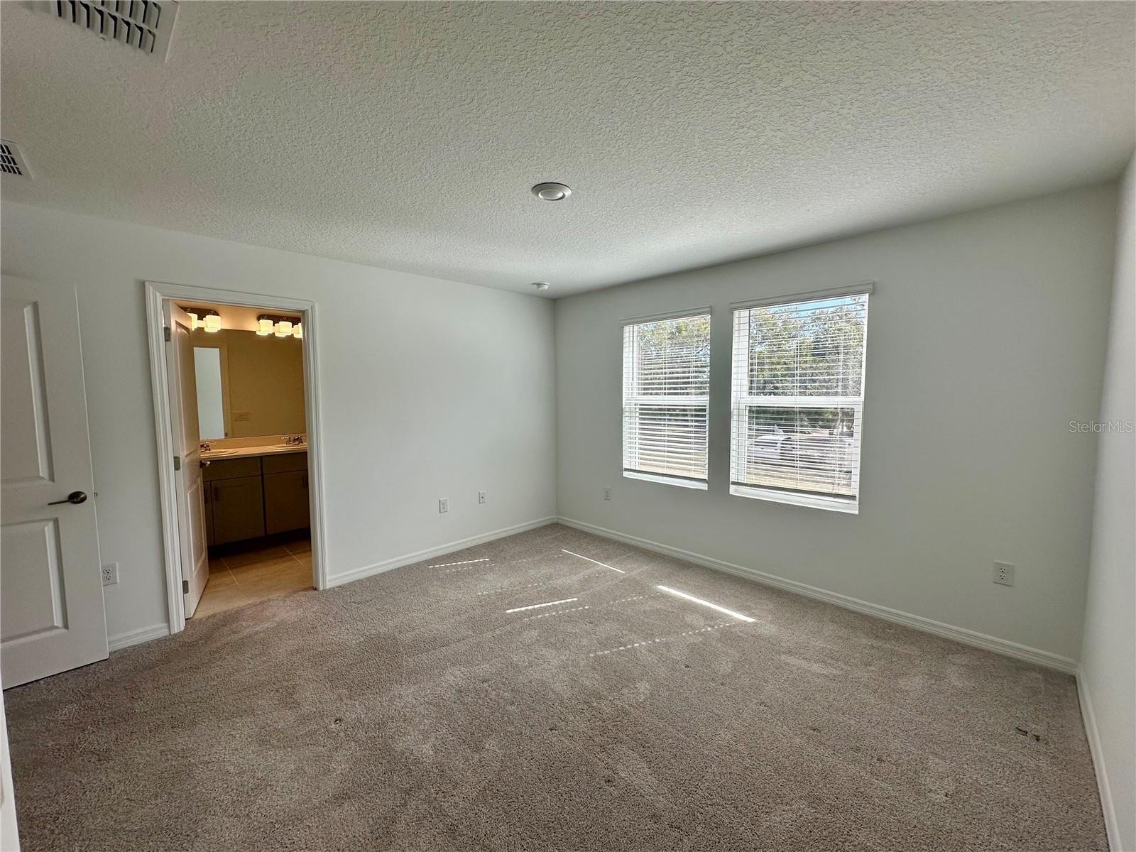 RIVERFRONT ESTATES SOUTH - Residential