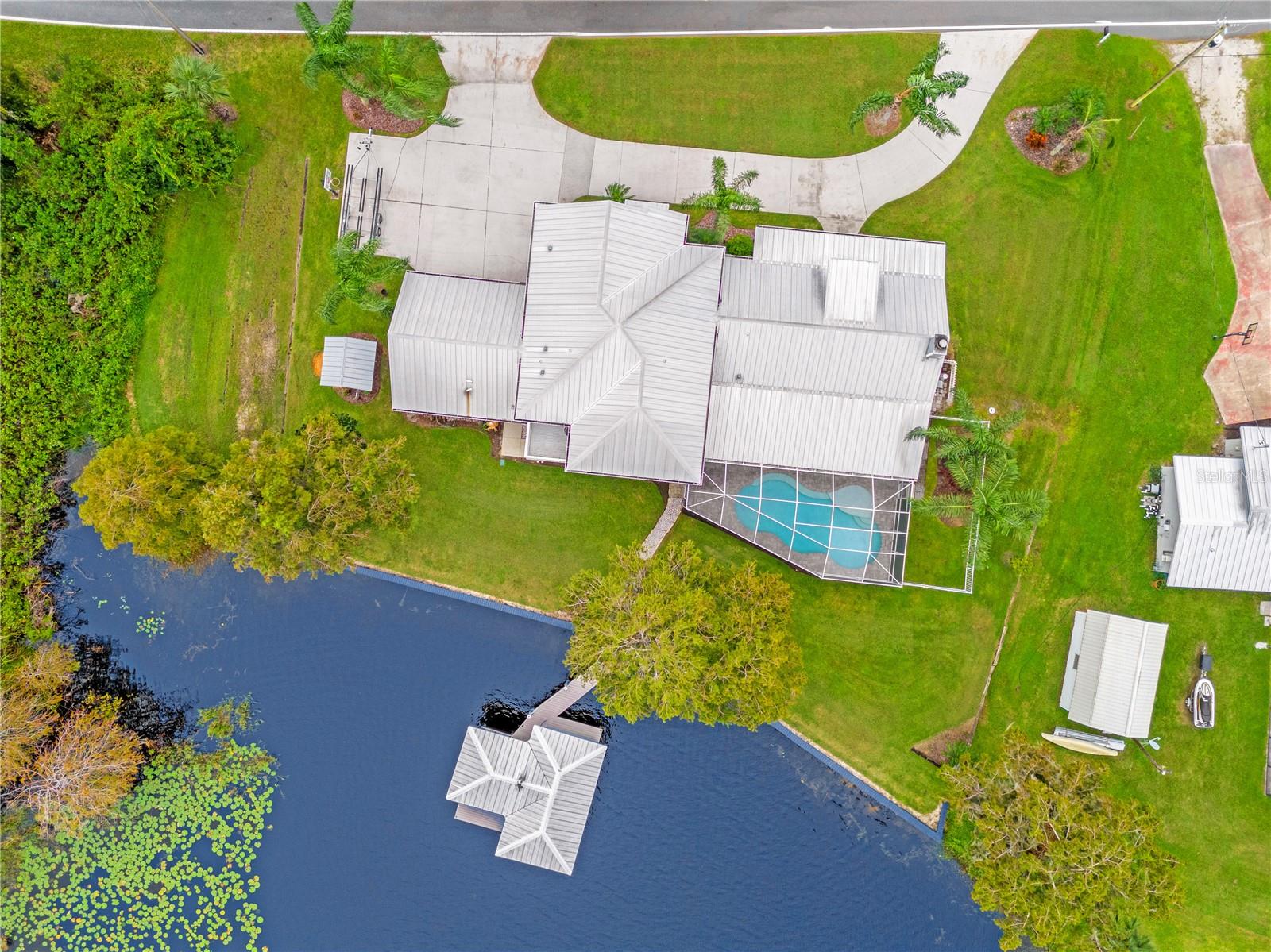 SOUTH SYLVAN LAKE SHORES - Residential