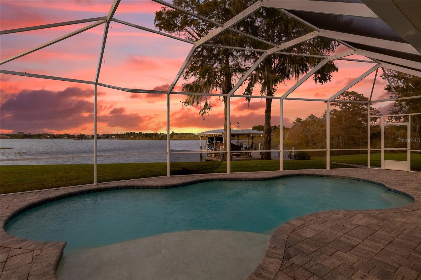 SOUTH SYLVAN LAKE SHORES - Residential