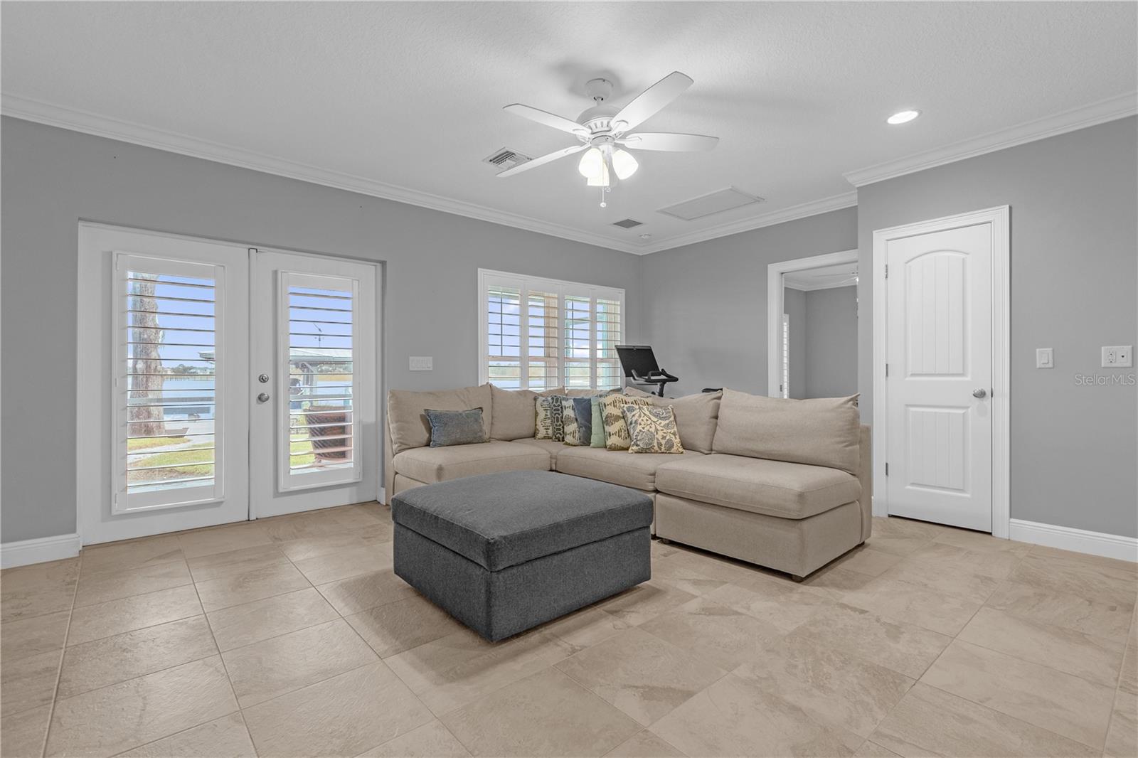 SOUTH SYLVAN LAKE SHORES - Residential