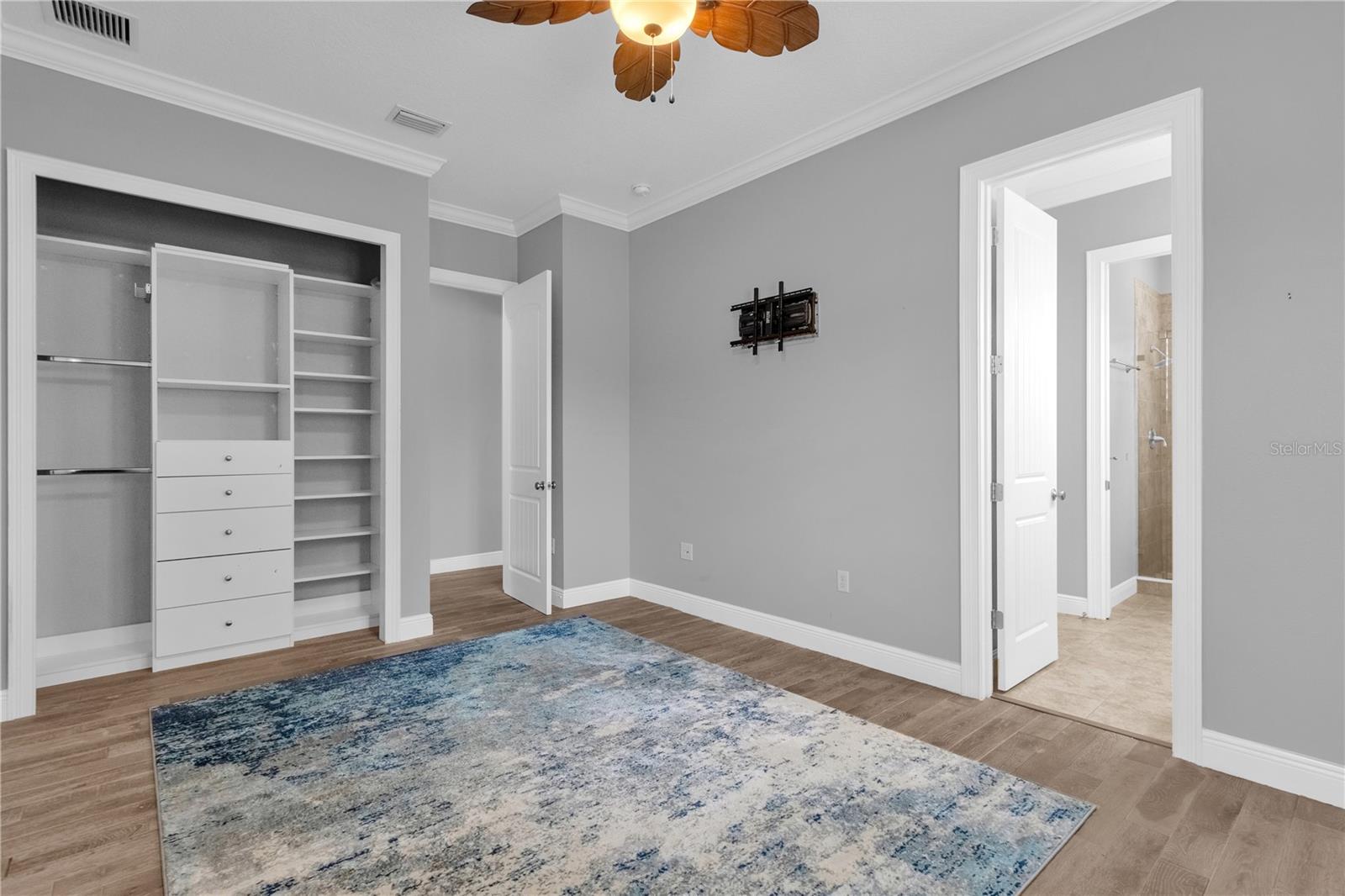 SOUTH SYLVAN LAKE SHORES - Residential