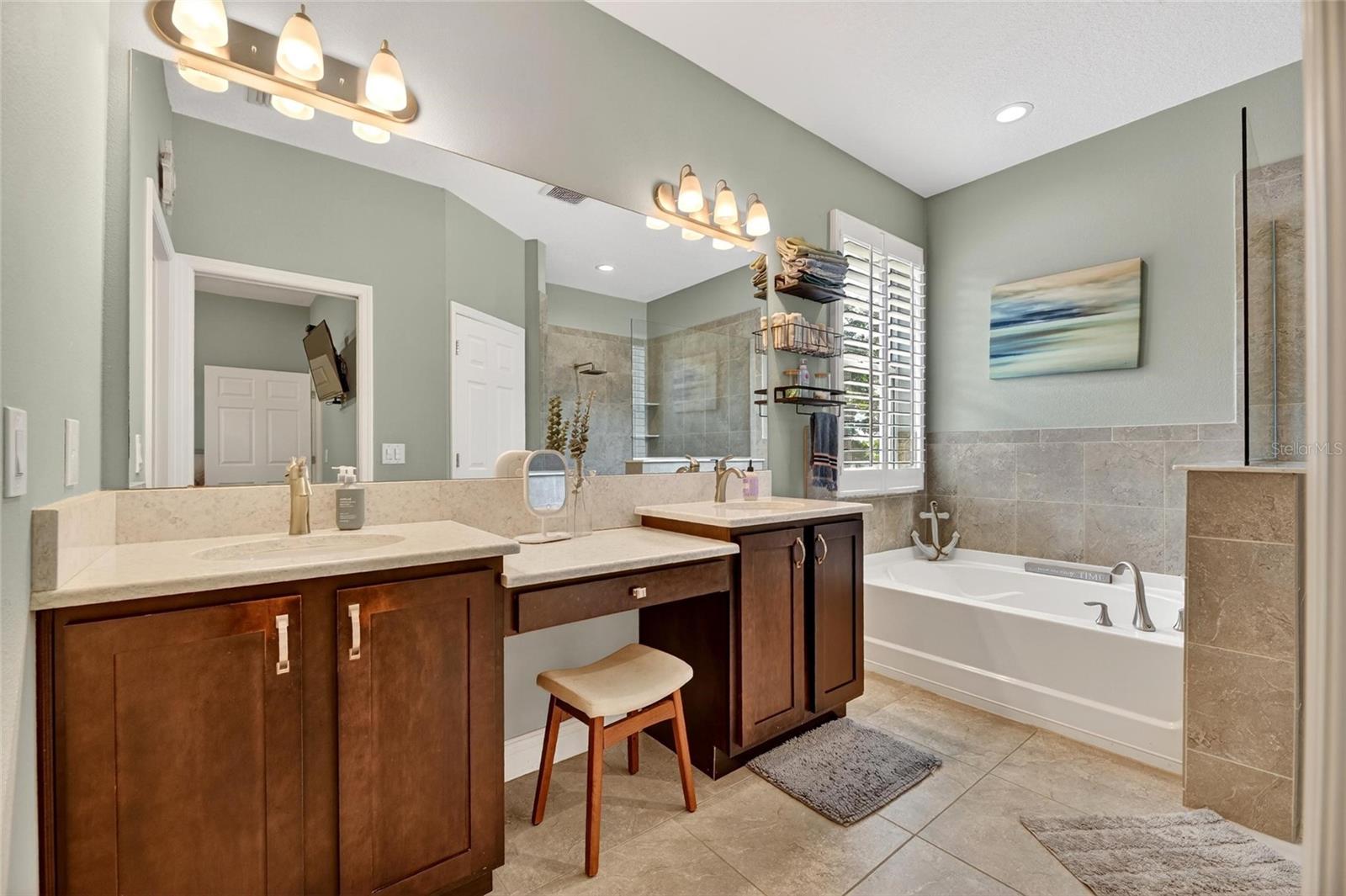 SHADOW RIDGE - Residential