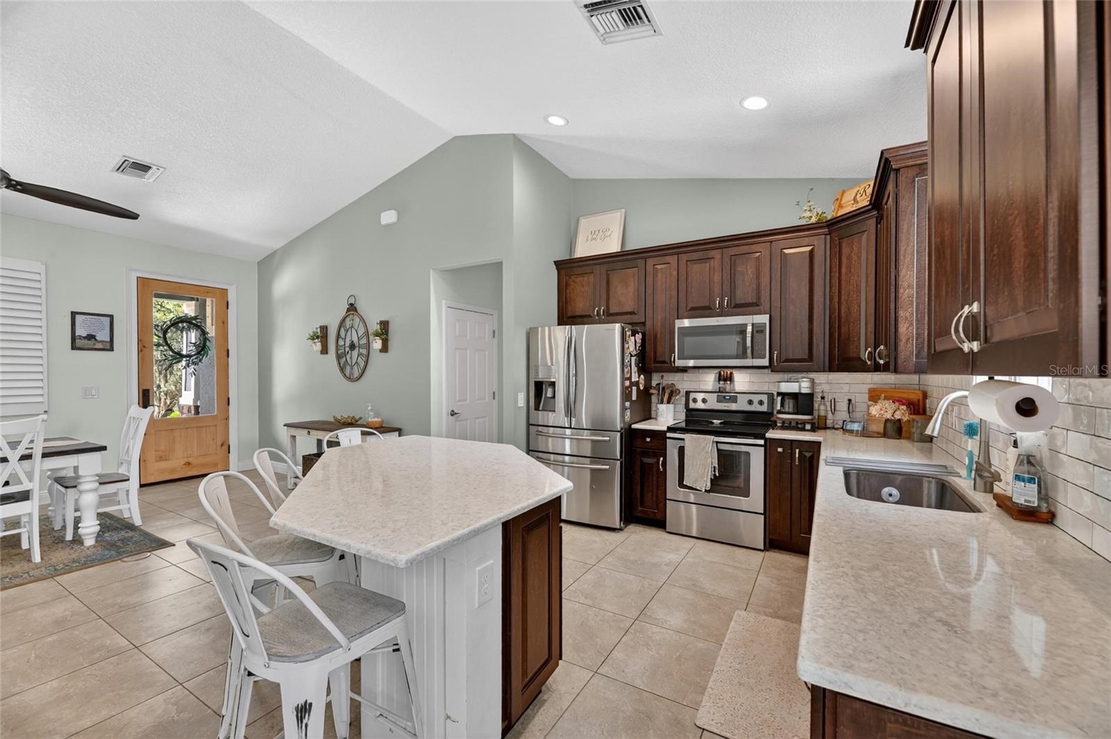 SHADOW RIDGE - Residential