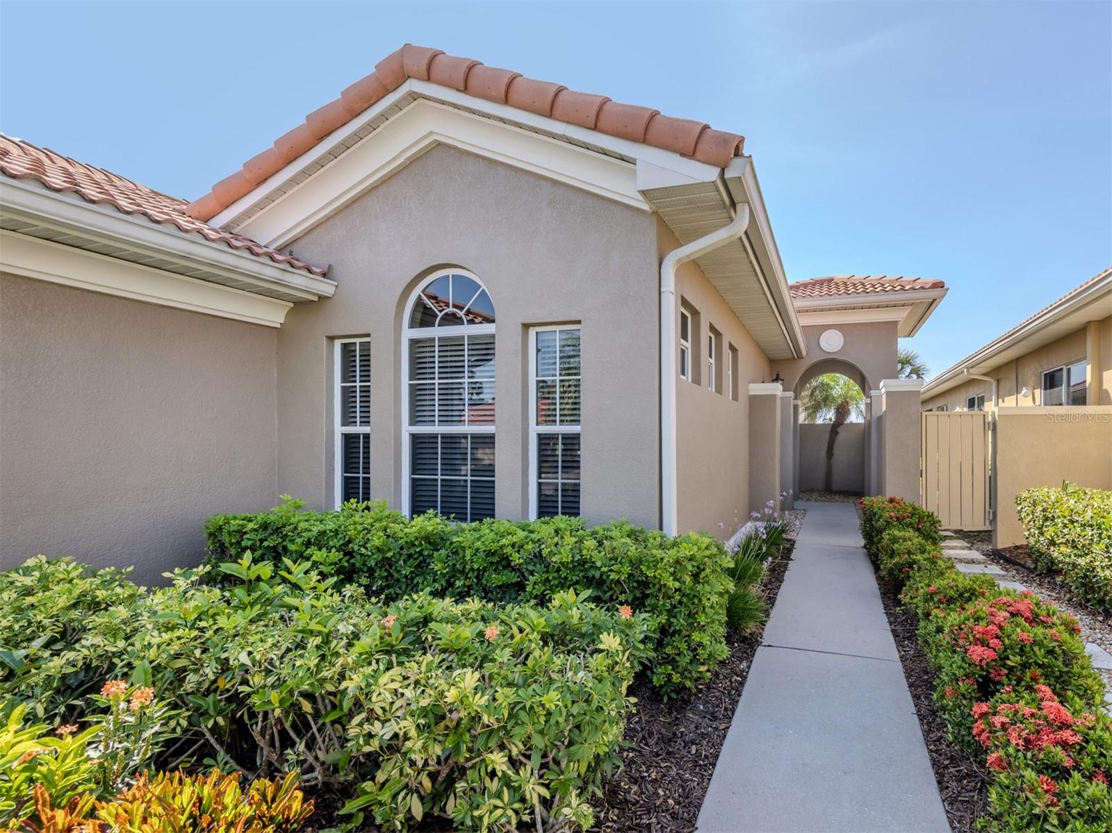 165 TIZIANO WAY