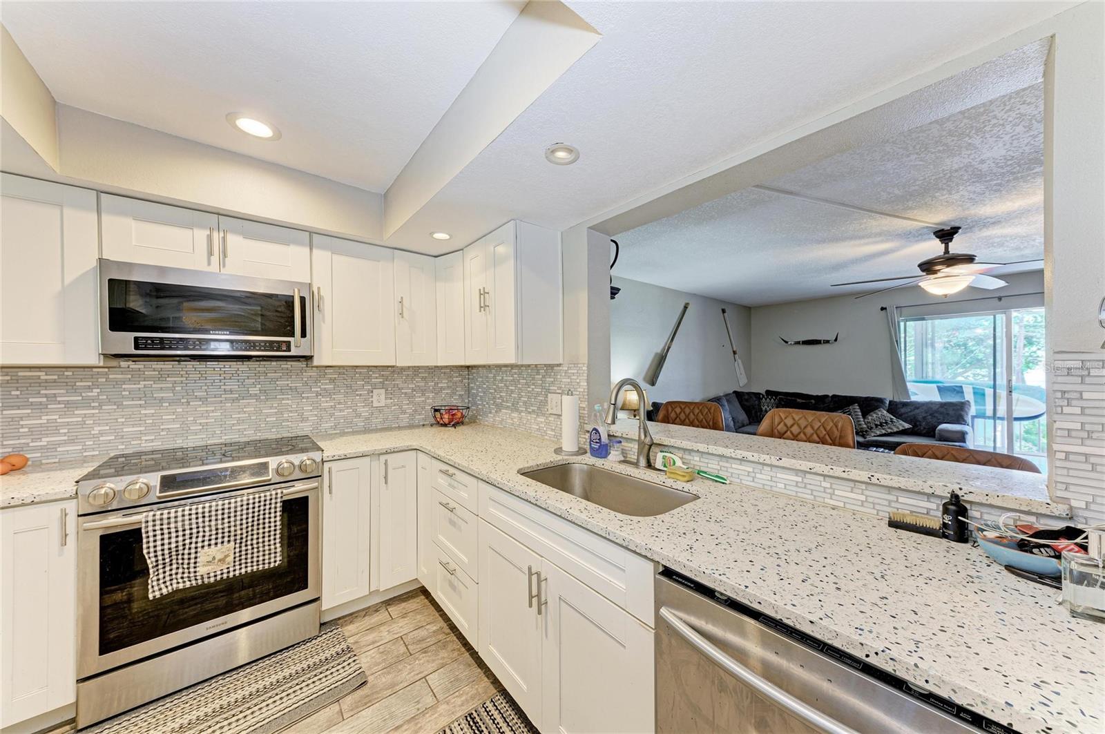 MOORINGS OF MAXIMO CONDO - Residential