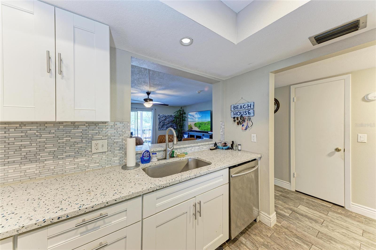 MOORINGS OF MAXIMO CONDO - Residential