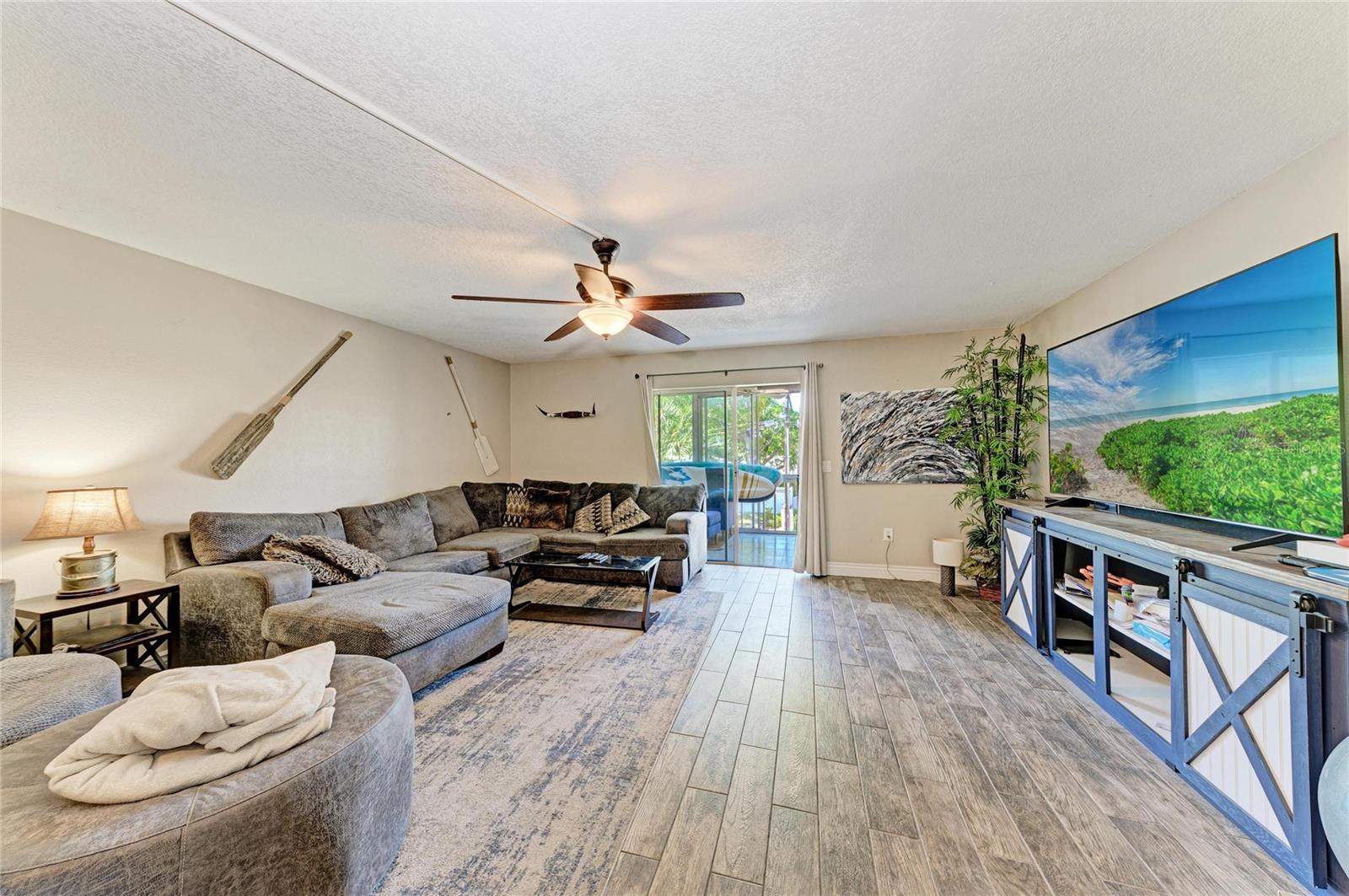 MOORINGS OF MAXIMO CONDO - Residential