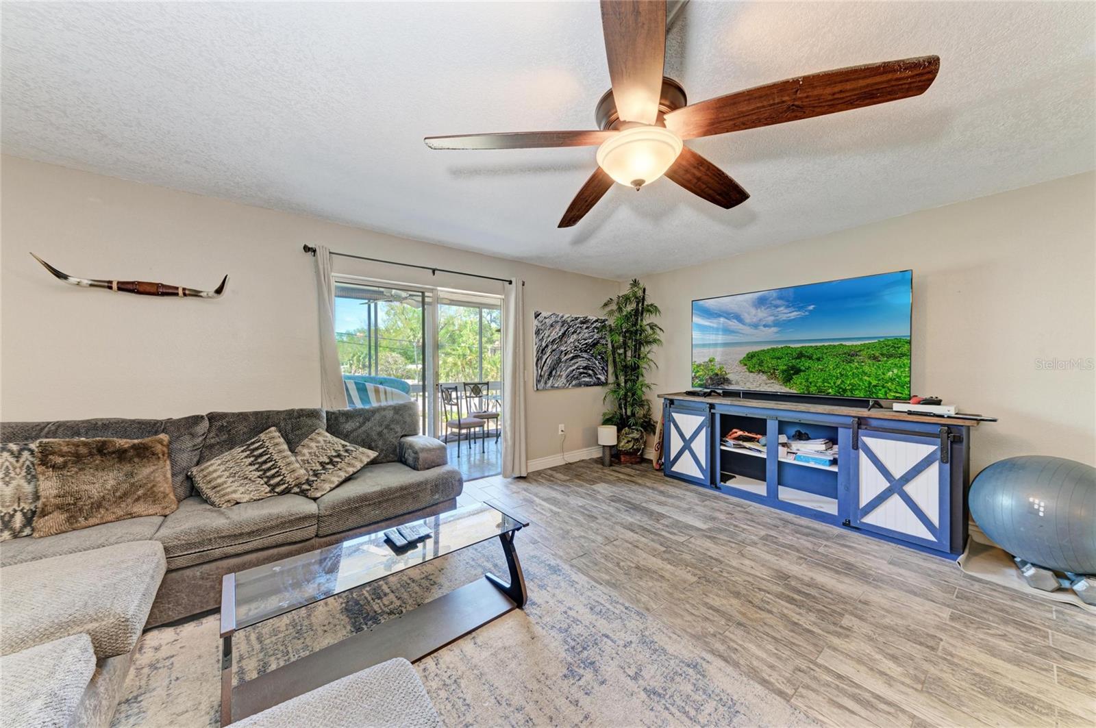 MOORINGS OF MAXIMO CONDO - Residential