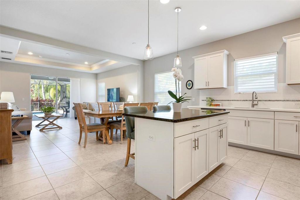 Photo of 6512 Palm Leaf Court, Sarasota, FL 34243 (MLS # A4671196)