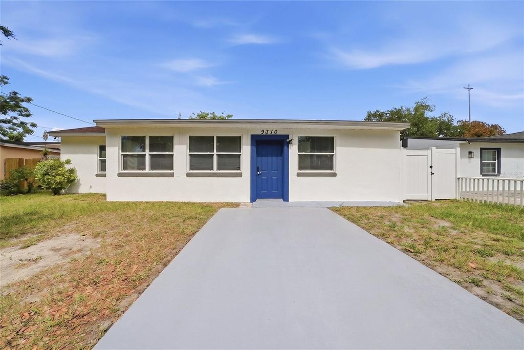Photo of 9310 N Dartmouth Avenue, Tampa, FL 33612 (MLS # TB8517554)