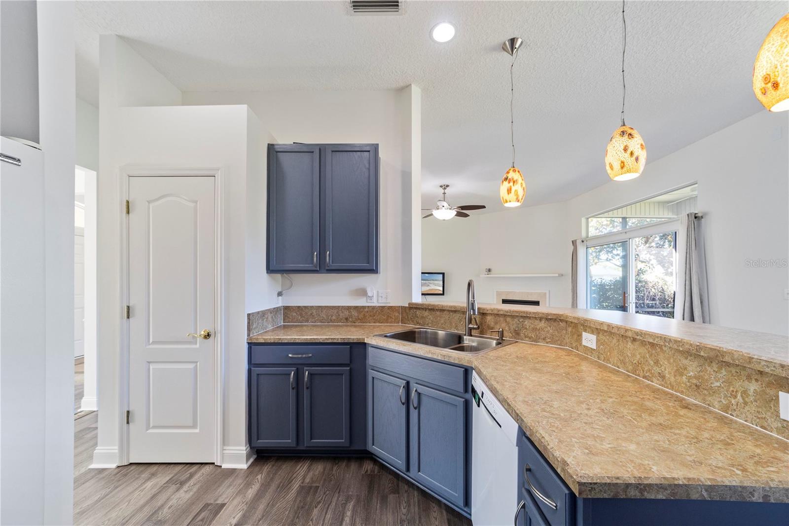 WHISPER RDG - Residential