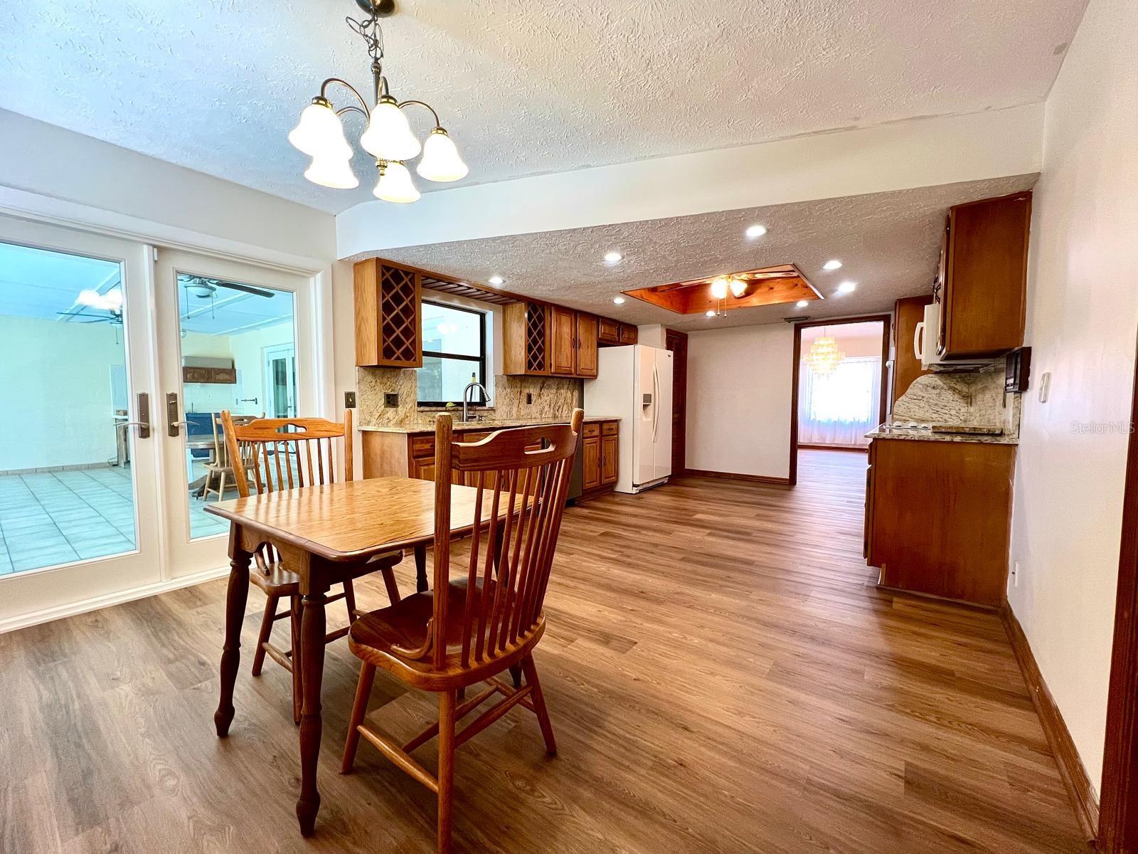 1811 TAWNEE PLACE
