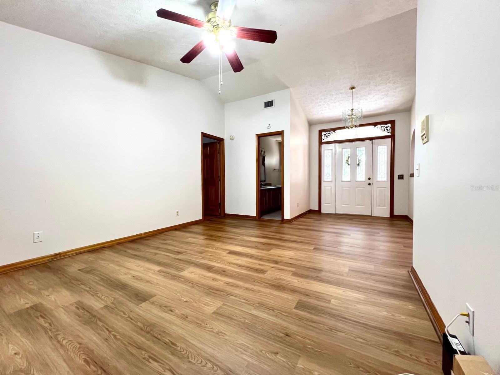 1811 TAWNEE PLACE