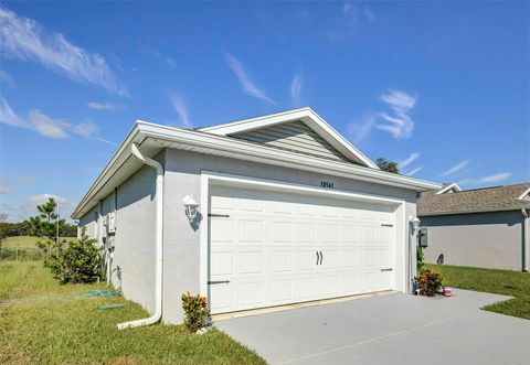 A home in FLORAL CITY