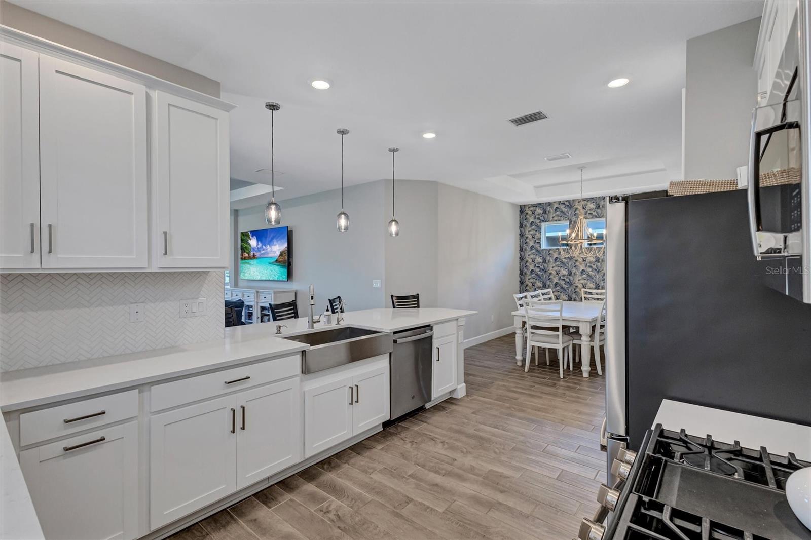 AZARIO ESPLANADE PH III SUBPH D - Residential