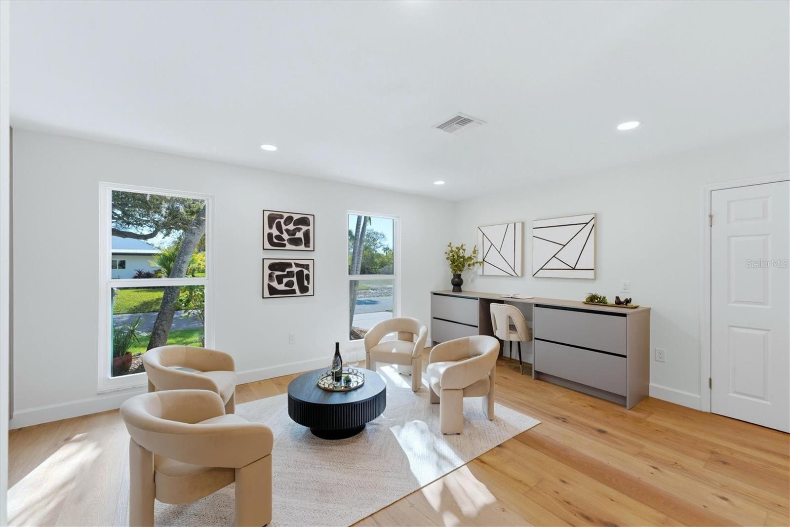 SIESTA BEACH - Residential