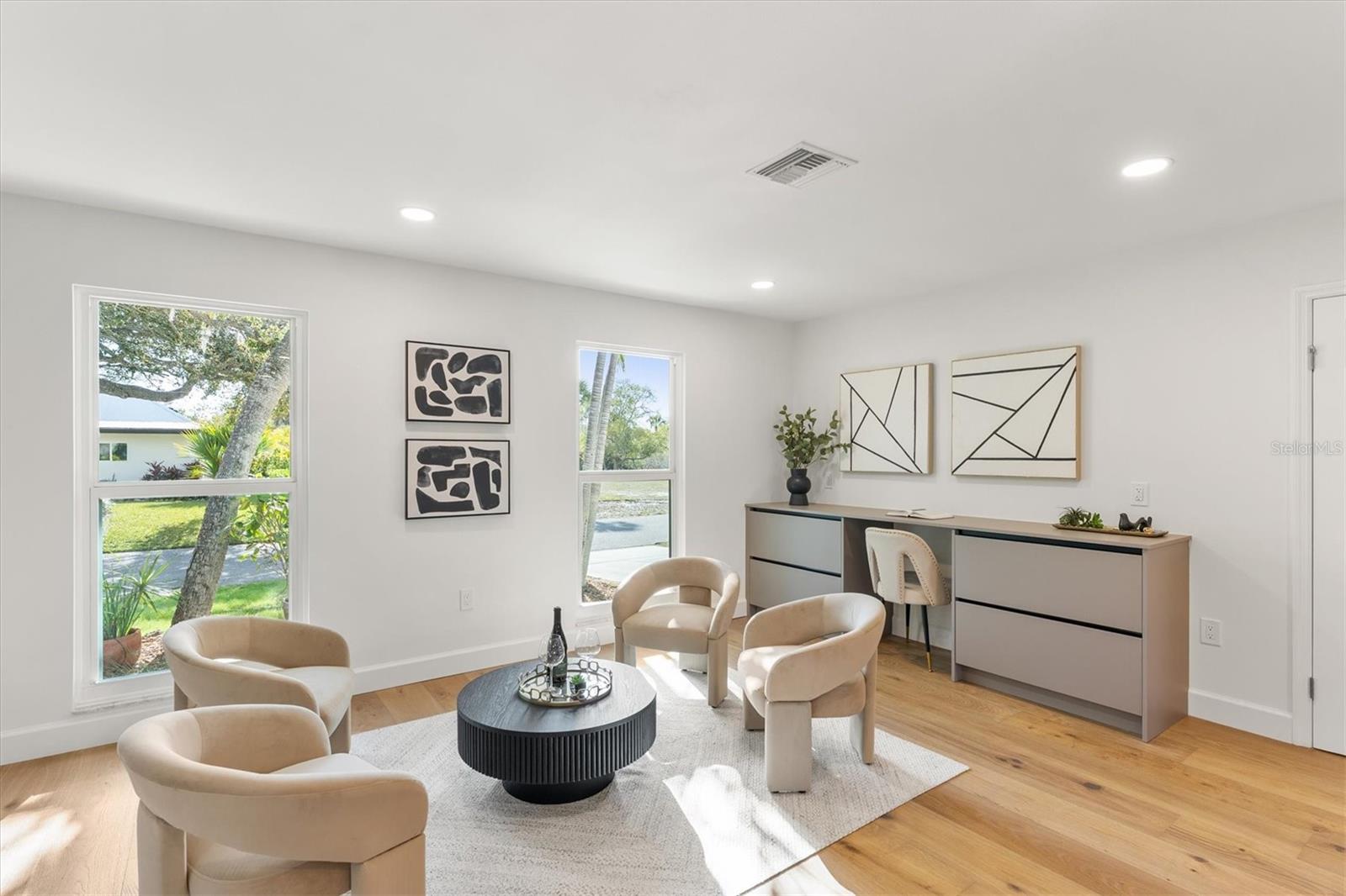 SIESTA BEACH - Residential