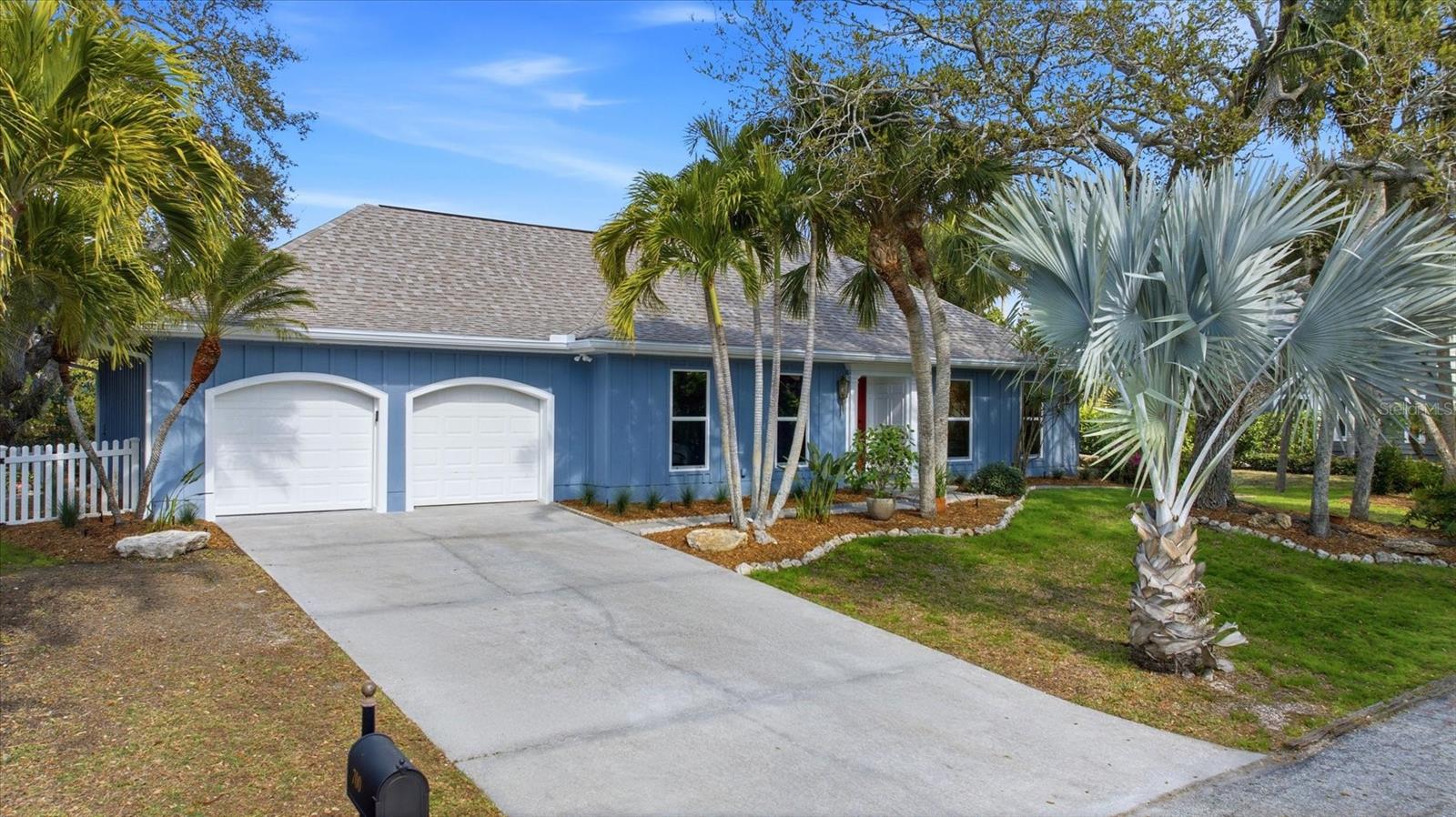 SIESTA BEACH - Residential