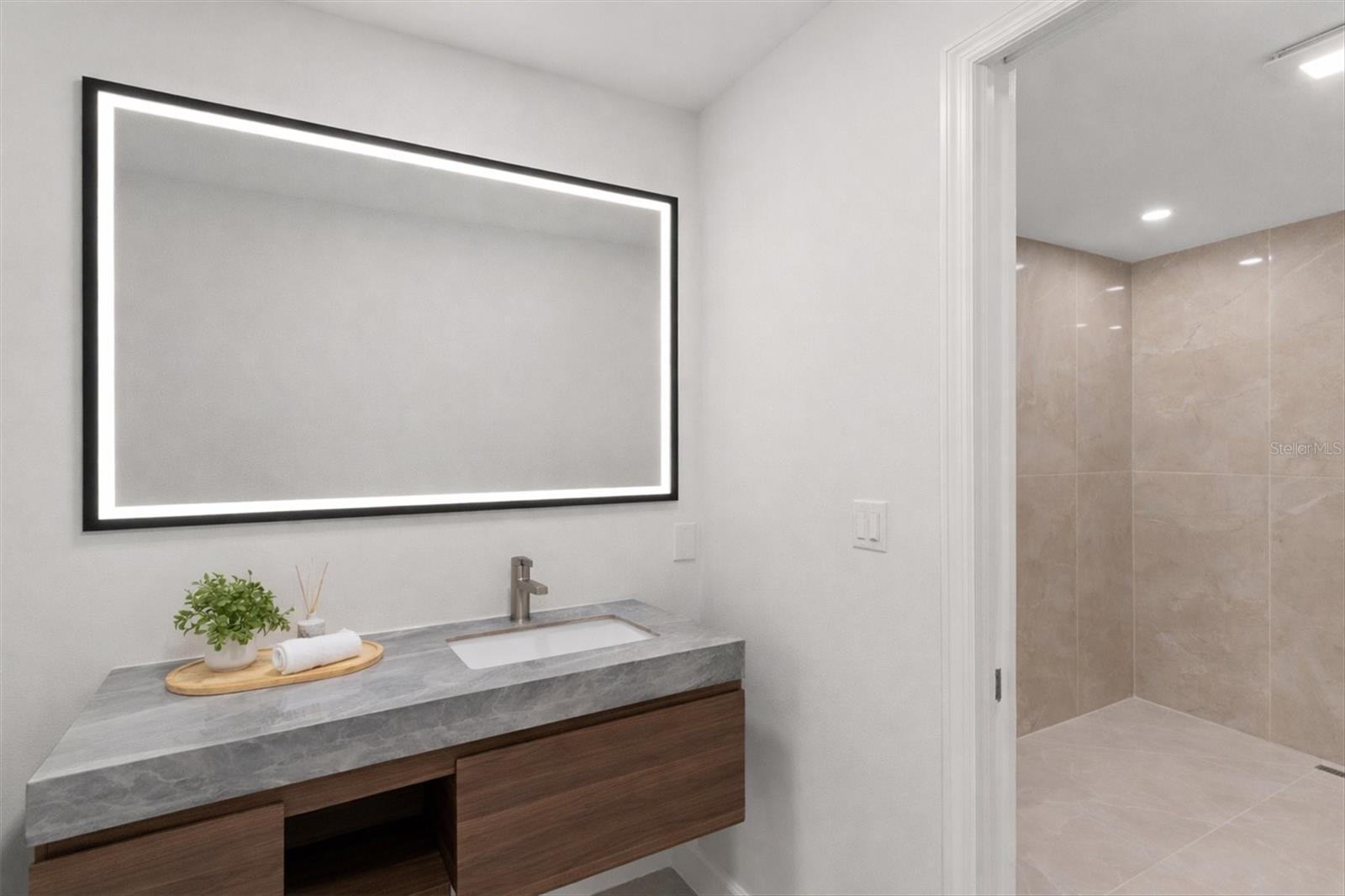 SIESTA BEACH - Residential