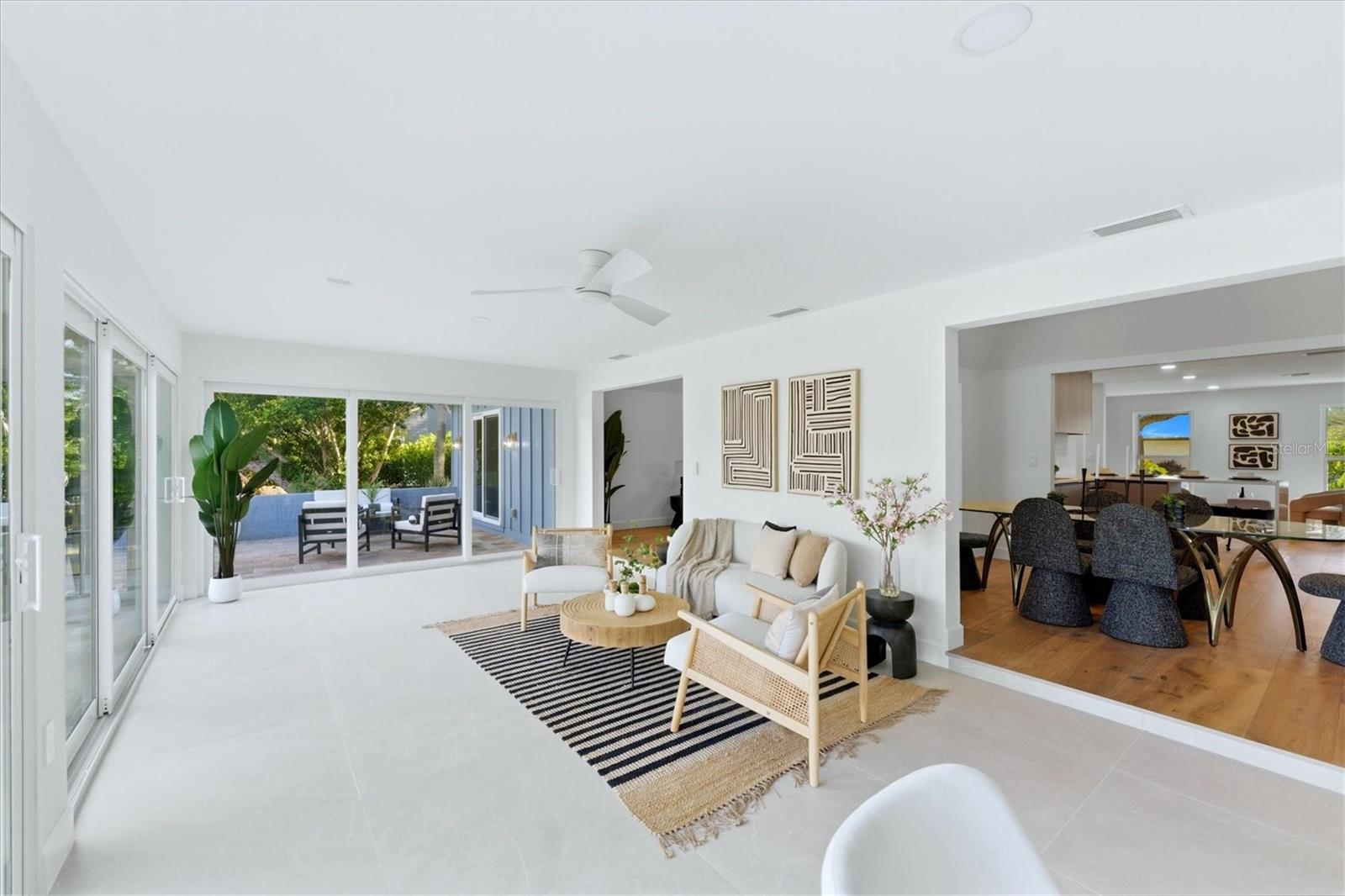 SIESTA BEACH - Residential