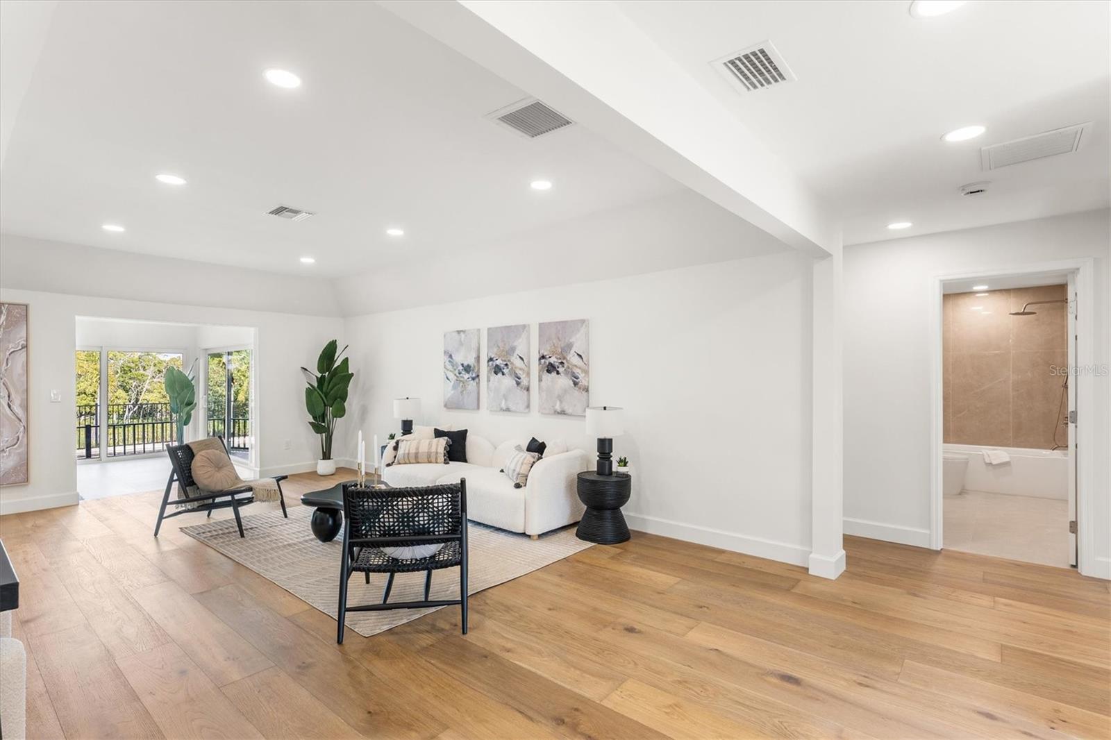 SIESTA BEACH - Residential