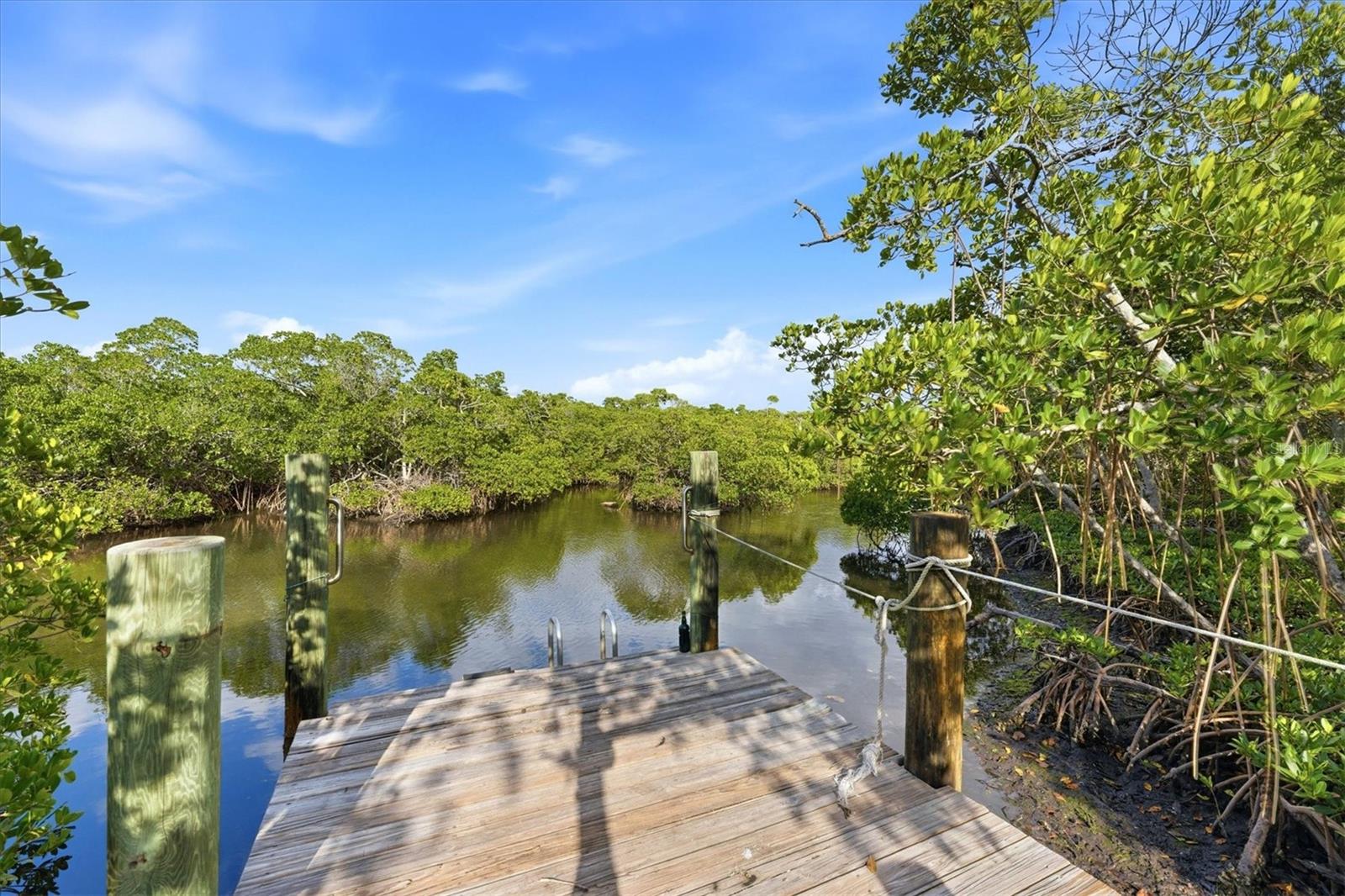 SIESTA BEACH - Residential