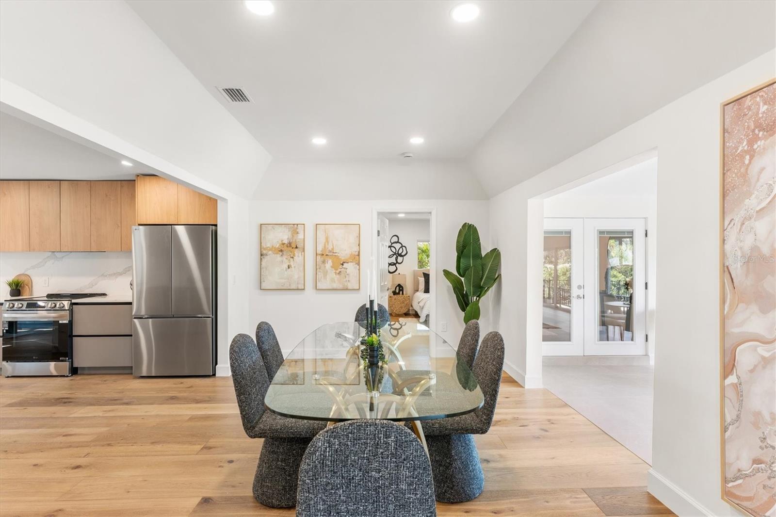 SIESTA BEACH - Residential