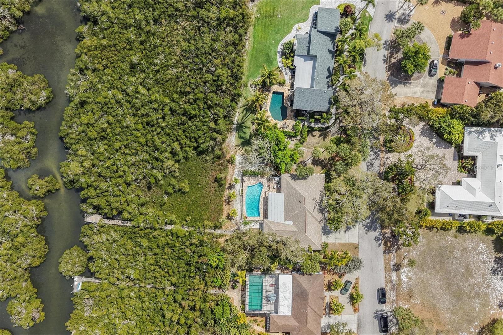 SIESTA BEACH - Residential