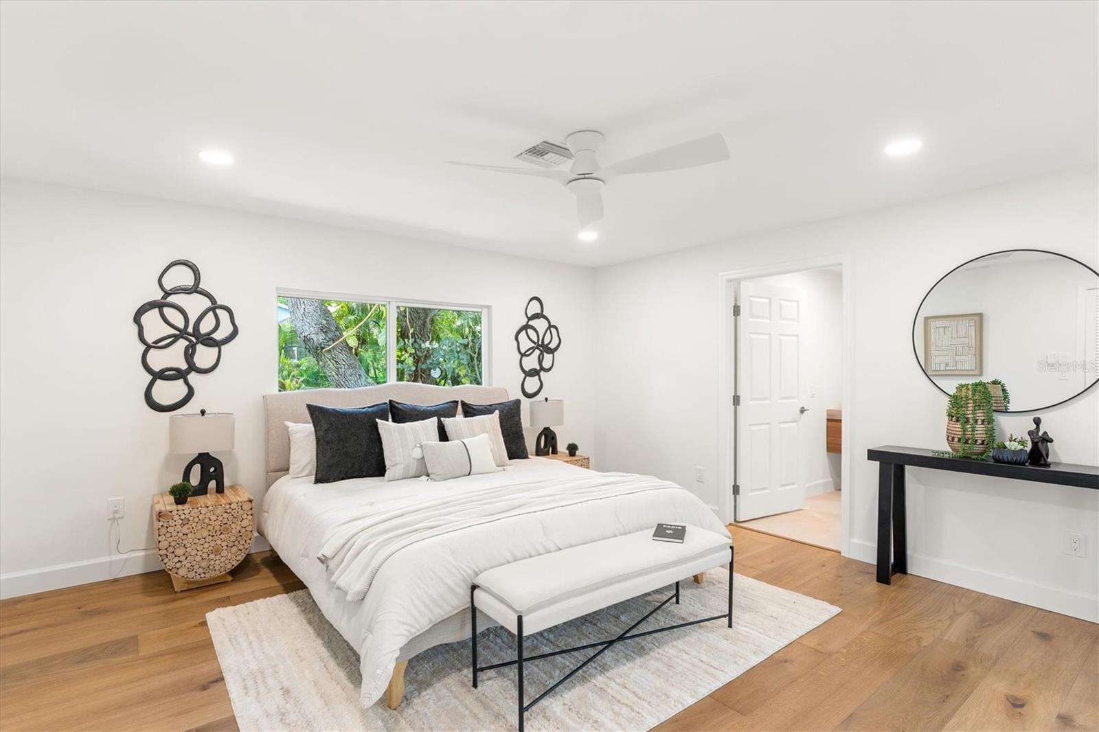 SIESTA BEACH - Residential